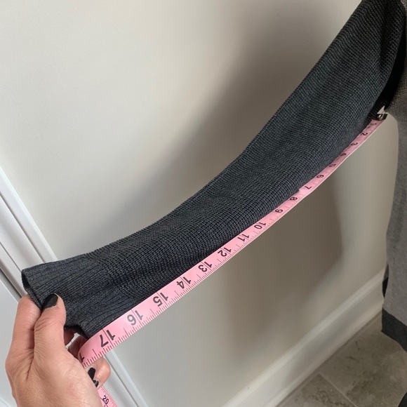 Vince Camuto Asymmetrical Sweater - NWOT - Picture 8 of 12